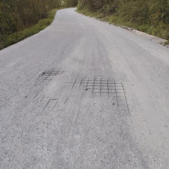 Kocaeli Gölcük İznik Yolu'nda Asfalt Eksikliği Ve Bozuk Yol Sorunu