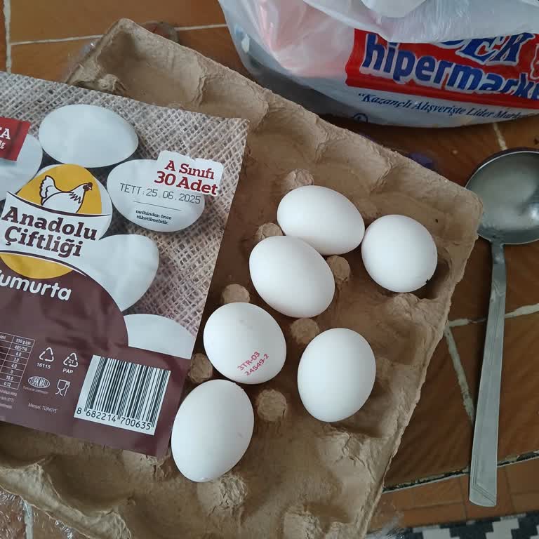 Şok Marketten Alınan Yumurtalarda Sürekli Bozuk Çıkması Mağduriyet Yaratıyor