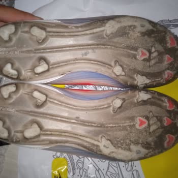 Adidas Kramponun Dişleri Kısa Sürede Deforme Oldu, Çözüm Sunulmadı