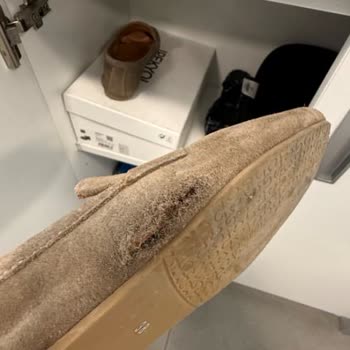 Aldığım Ayakkabı İlk Kullanımda Parçalandı, Müşteri Hizmeti Yok