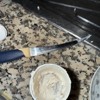 Pahalı Güneş Kreminde Kalite Sorunu Ve Hızlı Bitme Mağduriyeti