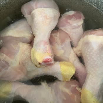 Tarihi Geçmemiş Tavukta Yoğun Koku Sorunu