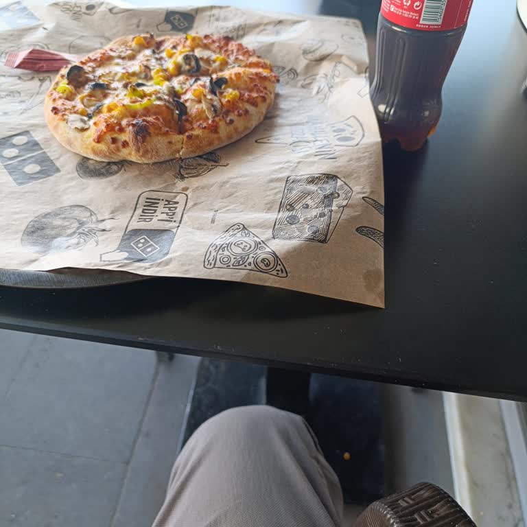 Küçük Boy Pizza, Dev Fiyatlar: Yanıltıcı Menü Şoku!