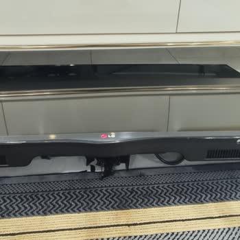 LG Televizyonumun Standı Aniden Kırıldı Paneli Zarar Gördü