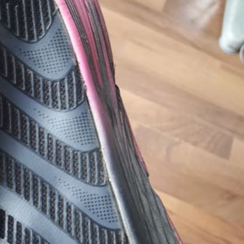 Kısa Sürede Deforme Olan Ayakkabı Ve Mağduriyet