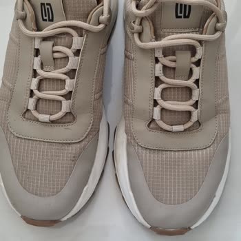 Derimod Ayakkabıda Rahatsız Edici Taban Ve Yanlış Seri Numarası Sorunu