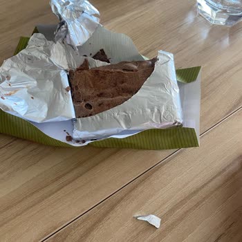 Aldığım Çikolatanın Yarısı Eksik Çıktı Mağduriyetimin Giderilmesini İstiyorum