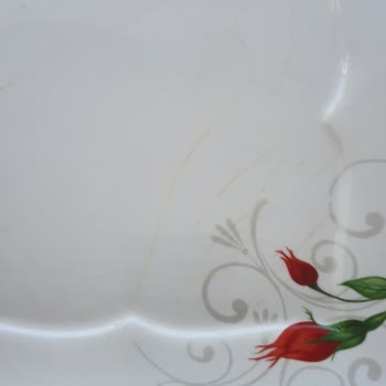 Karaca Züccaciye Kahvaltı Setinde Sır Çatlakları Oluştu