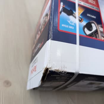 Amazon Satıcısından Alınan Ürün Çamurlu Ve Ezik Kutuda Teslim Edildi