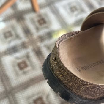 Stradivarius'tan Aldığım Terlik Kısa Sürede Bozuldu, Müşteri Hizmeti Yetersiz Kaldı