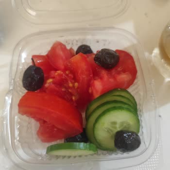 Siparişim Eksik Ve Yanlış Ürünlerle Geç Teslim Edildi, Söğüş Paketi Hayal Kırıklığı