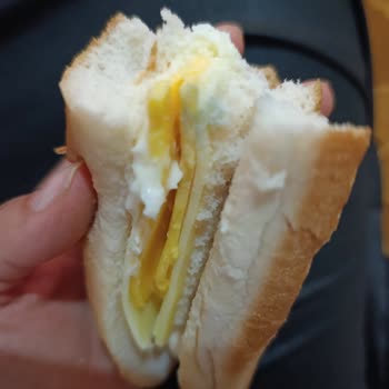 Dardanel Sandviçten Küflenmiş Ürün Çıkması Şok Etti