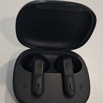 JBL Kulaklıkta Hızlı Şarj Ve Batarya Sorunu Kullanıcıyı Mağdur Ediyor