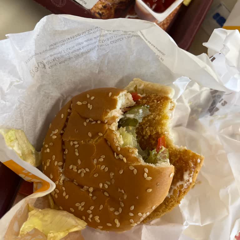 Burger King'de Sipariş Hataları Ve Bayat Ekmek Sorunu