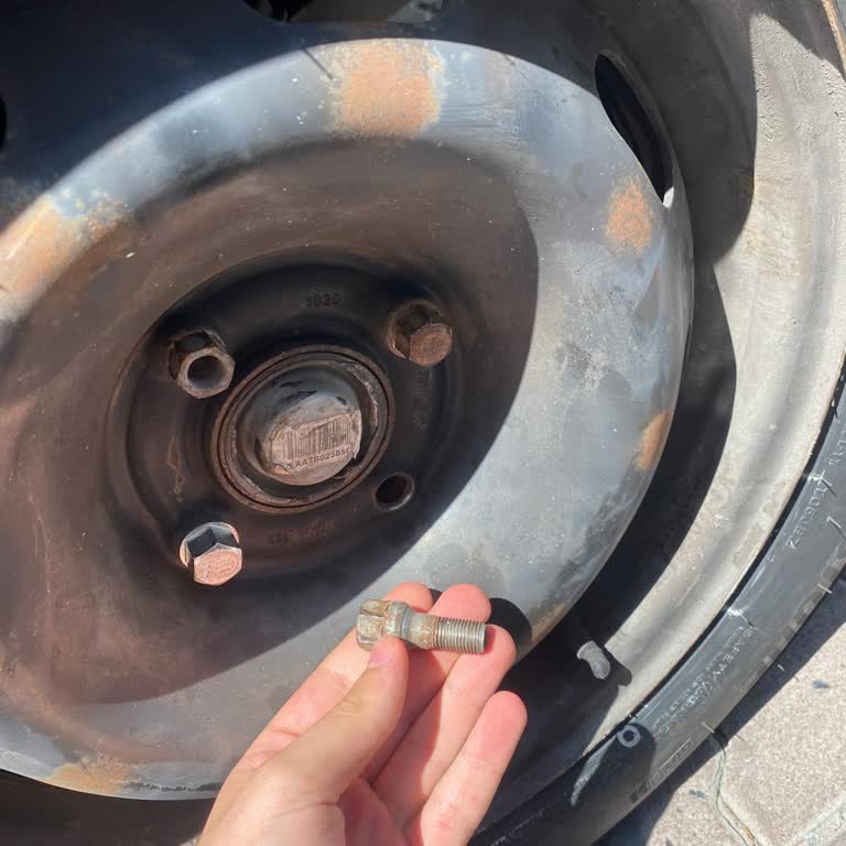Bridgestone Yanlış Üretim Tarihli Lastik Ve Güvenliksiz Montaj Deneyimi