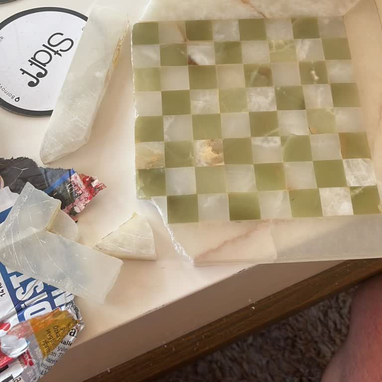 Kargo Taşıma Sırasında Satranç Takımım Kırıldı, Mağduriyetimin Giderilmesini İstiyorum