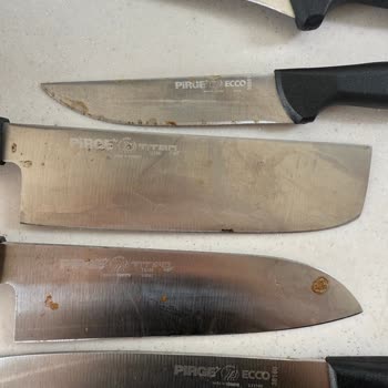 Paslanmaz Denilen Bıçaklarda Pas Sorunu Yaşadık