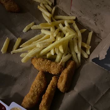 Yanmış Ekmek Ve Bayat Ürünle Gelen Sipariş Hayal Kırıklığı