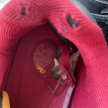 Kısa Sürede Yıpranan Çocuk Botu İçin Değişim Ve Evrak Desteği Sorunu