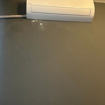 Arçelik Servisinin Klima Montajında Duvara Verdiği Hasar Mağduriyet Yarattı