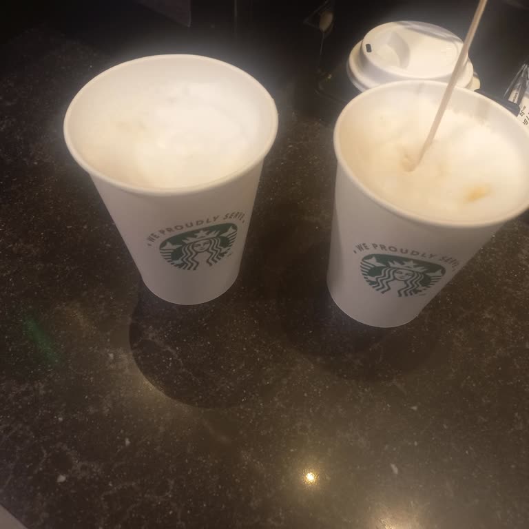 Arızalı Makine, İlgisiz Müşteri Hizmetleri: Starbucks Ve Opet Hayal Kırıklığı