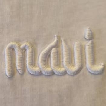 Mavi Tişörtlerde Arapça Allah Yazısı Benzeri Tasarıma Açıklama Bekliyorum