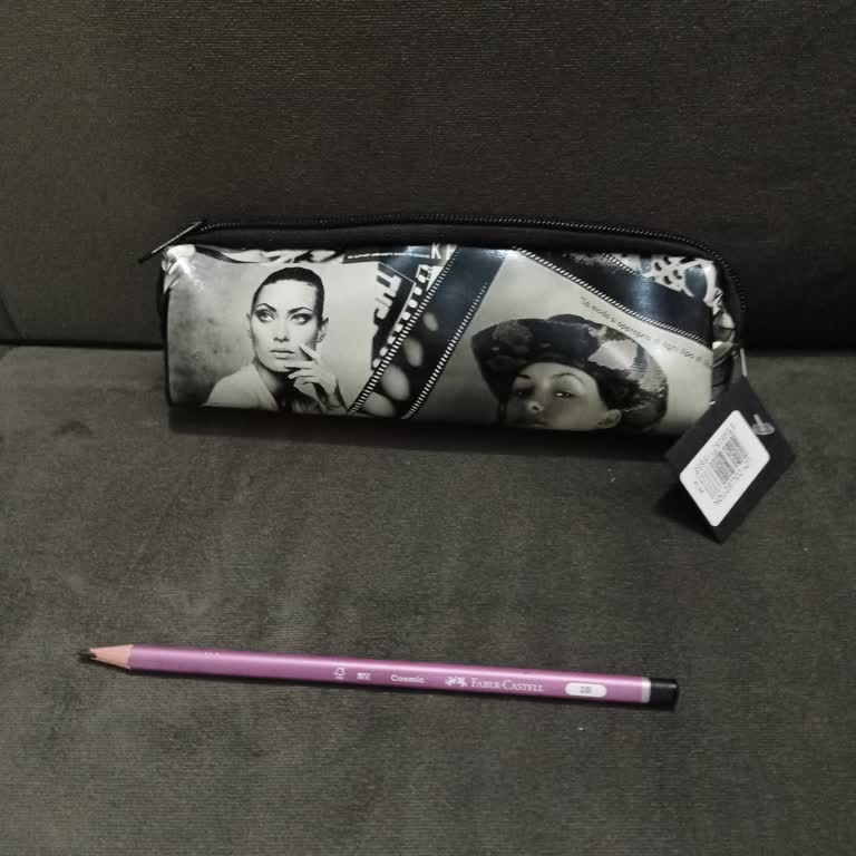 Nezih Kitabevi Çalışanlarının Müşterilere Rahatsız Edici Ve Saygısız Tavrı