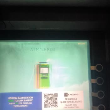 ATM'de Yutulan Param İçin Kimse Yardımcı Olmuyor!