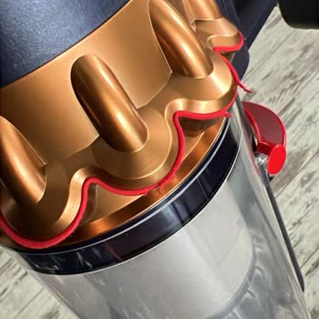 Dyson Servisinden Hayal Kırıklığı: Onarılmadan Geri Gönderilen Süpürge