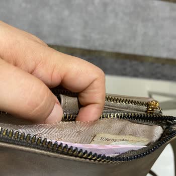 Aldığım Cüzdan İki Kez Sorunlu Gönderildi Firma Çözüm Sunmadı