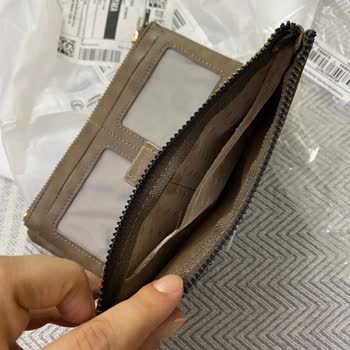 Aldığım Cüzdan İki Kez Sorunlu Gönderildi Firma Çözüm Sunmadı