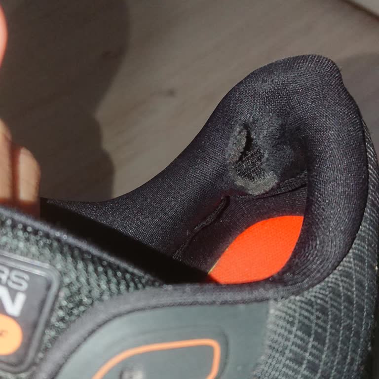 Ayakkabımın Topuğu Parçalandı, Garanti Süreci Mağdur Etti