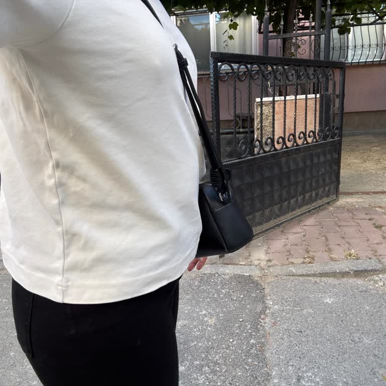 Yeni Aldığım Tişört İlk Yıkamada Küçüldü!