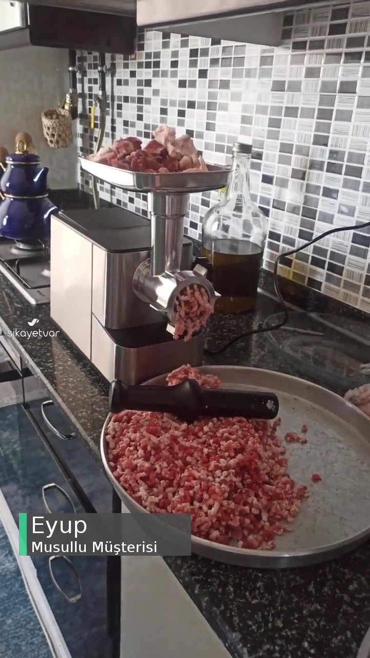 Musullu Kıyma Makinesi İlk Çalışmasında Bozuldu! videonun kapak resmi