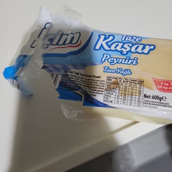 Tarihi Geçmemiş İçim Kaşar Peynirinde Küf Sorunu Ve İlgisiz Müşteri Hizmeti