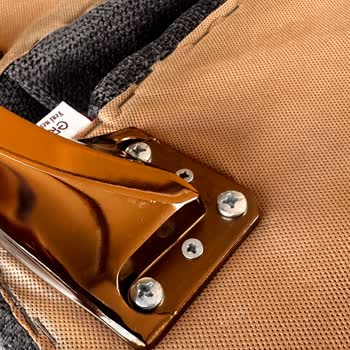 Mobilya Ayaklarındaki Eksik Silikon Ve İlgisizlik Mağduriyeti