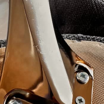 Mobilya Ayaklarındaki Eksik Silikon Ve İlgisizlik Mağduriyeti