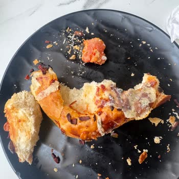 Aynalı Fırın Hastane Şubesi'nde Donuk Lezzet Ve Hayal Kırıklığı