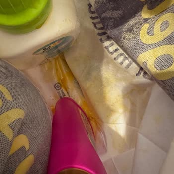 Kırık Yumurtalar Ve Yetersiz Müşteri Hizmeti Nedeniyle Mağduriyet