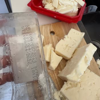 Tahsildaroğlu Peynirde Kötü Koku Ve Tadı Nedeniyle Hayal Kırıklığı