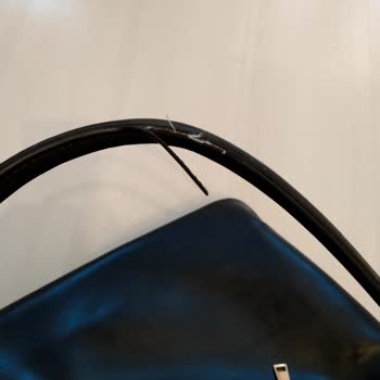 Kısa Sürede Yırtılan Çantaya Garanti Süresi Engeli