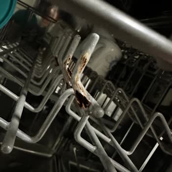 Franke Bulaşık Makinesi Sepetlerinde Erken Paslanma Ve Ücretli Yedek Parça Sorunu