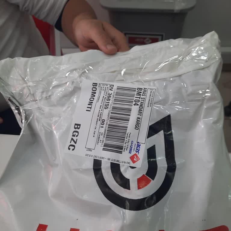 İade Edilen Ürünlerin Ücretini 27 Gündür Alamadım, Müşteri Hizmetleri İlgisiz