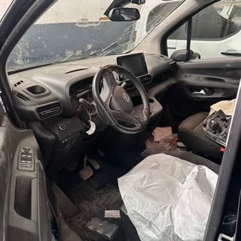 Ağır Kazada Airbag Açılmadı, Güvenlik Ve Müşteri İlgisizliği