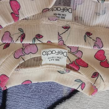 DeFacto'dan İki Kez Alarm Takılı Ürün Gönderildi