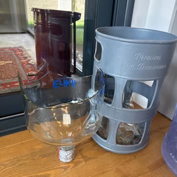 Kırık Cam Damacana İçin Suçlandım, Depozito İadesi Yapılmadı