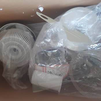 Kullanılmamış Ürün İçin Servis Ücreti Alınması Ve Farklı Servis Uygulamaları Hakkında Şikayet