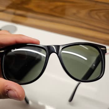 Satın Alınan Gözlükte Vernik Kusması Ve İnceleme Sürecinde Bilgilendirme Eksikliği