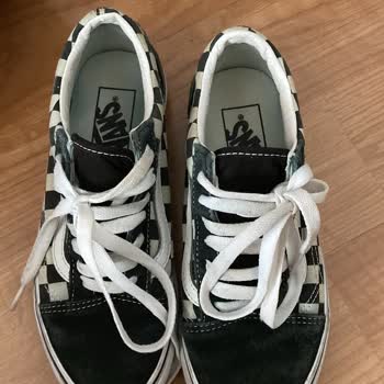 Yeni Aldığım Ayakkabıda Kısa Sürede Aşırı Yıpranma Ve Renk Atması Yaşadım