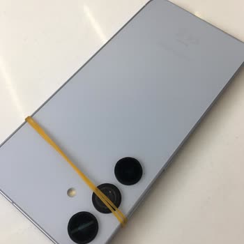 Kamera Koruyucu Takılırken Telefonumun Kamerası Kırıldı, Mağdur Edildim